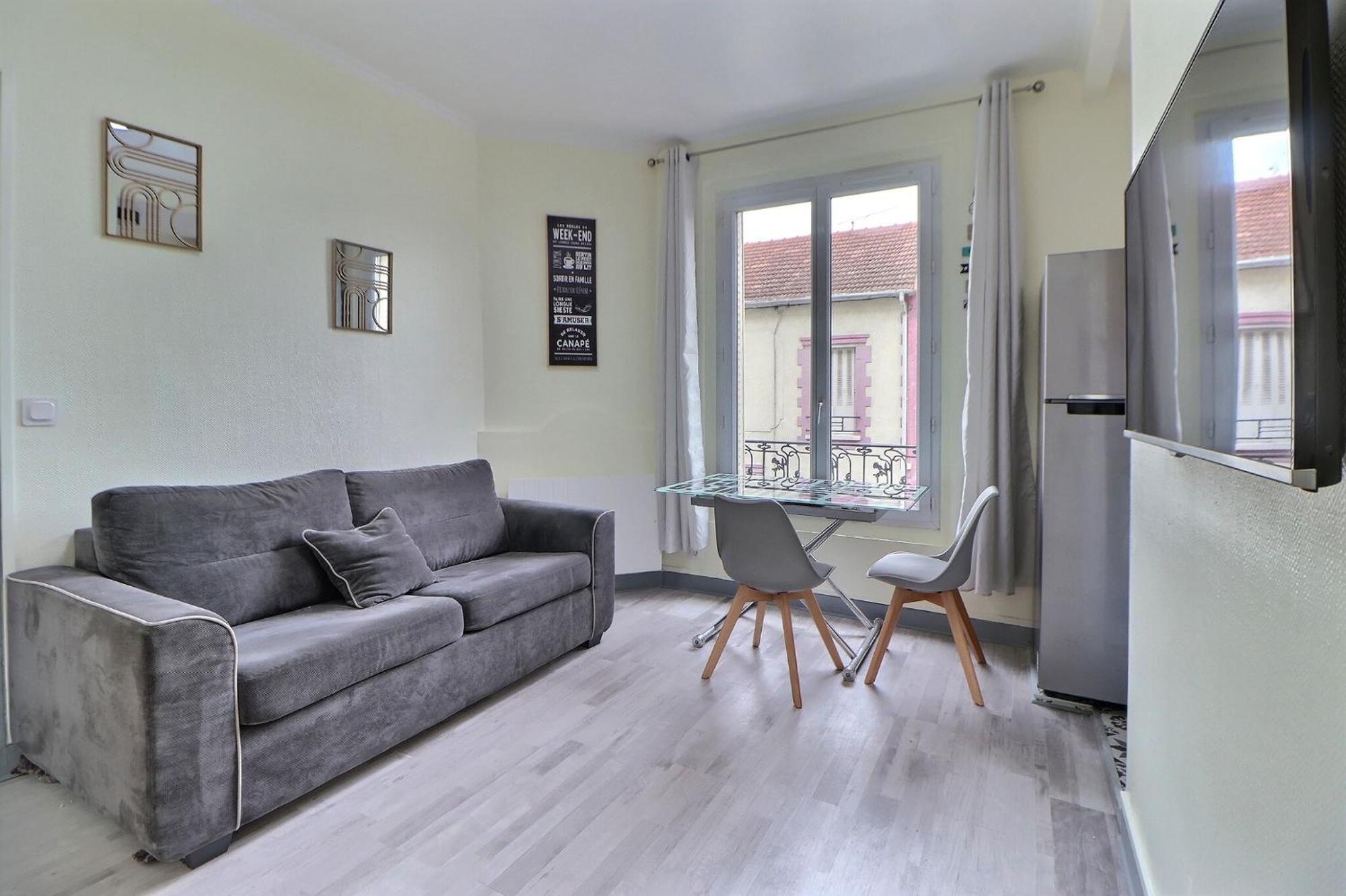 Au Pied De La Gare Apartment Aulnay-sous-Bois